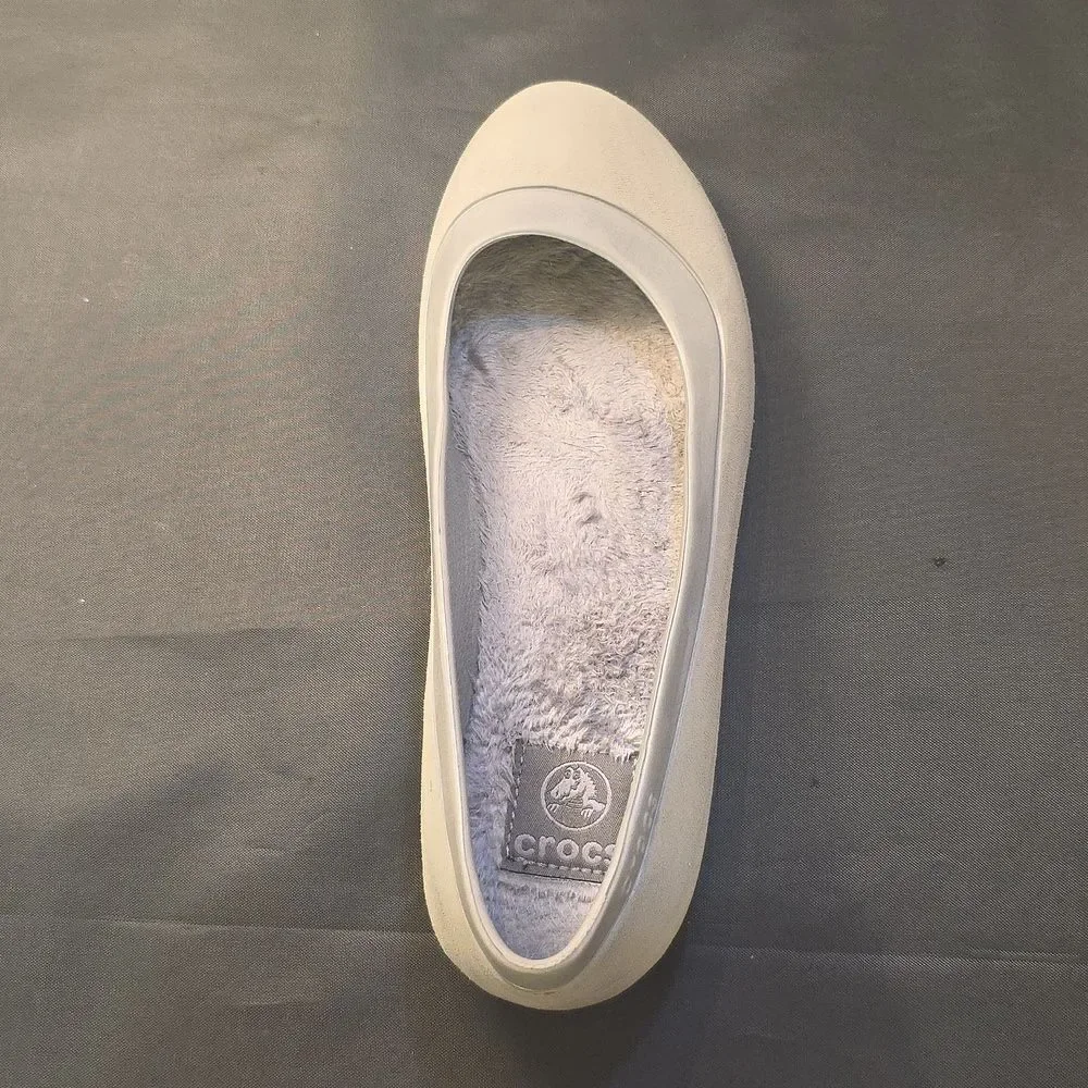 CROCS chic leisure